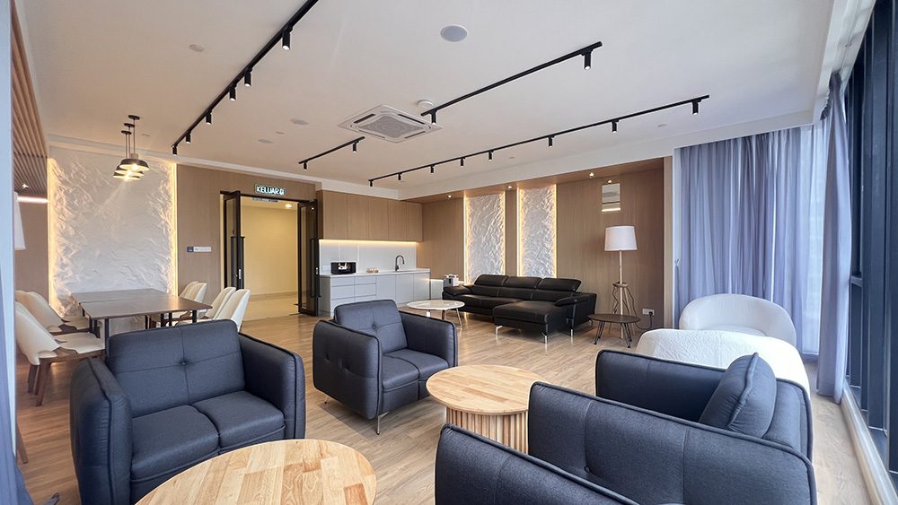 IMG_7361 Leisure Room-Low