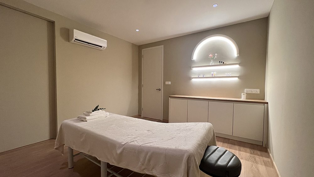 IMG_7589 Facial Room-Low